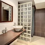 1 Bedroom Notre Dame 2 Mins From The Croisette And The Palais 225 *