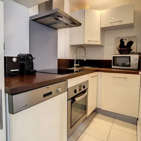 1 Bedroom Notre Dame 2 Mins From The Croisette And The Palais 225