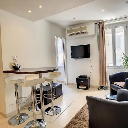 1 Bedroom Notre Dame 2 Mins From The Croisette And The Palais 225 Διαμέρισμα
