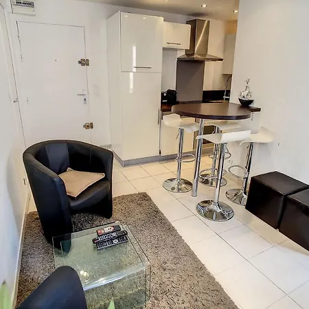 Διαμέρισμα 1 Bedroom Notre Dame 2 Mins From The Croisette And The Palais 225 *