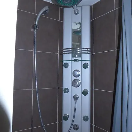 1 Bedroom Notre Dame 2 Mins From The Croisette And The Palais 225 *